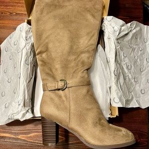Journee Collection Joelle NEW Taupe Knee High Boots Extra Wide Calf Size 7.5